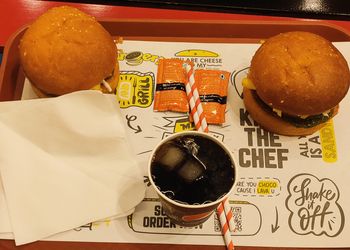 Wat-a-burger-Fast-food-restaurants-Muzaffarpur-Bihar-2