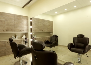 Waves-hair-beauty-salon-Beauty-parlour-Kozhikode-Kerala-3