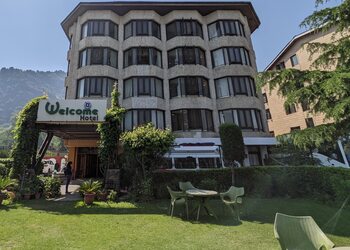 Welcome-hotel-3-star-hotels-Srinagar-Jammu-and-kashmir-1